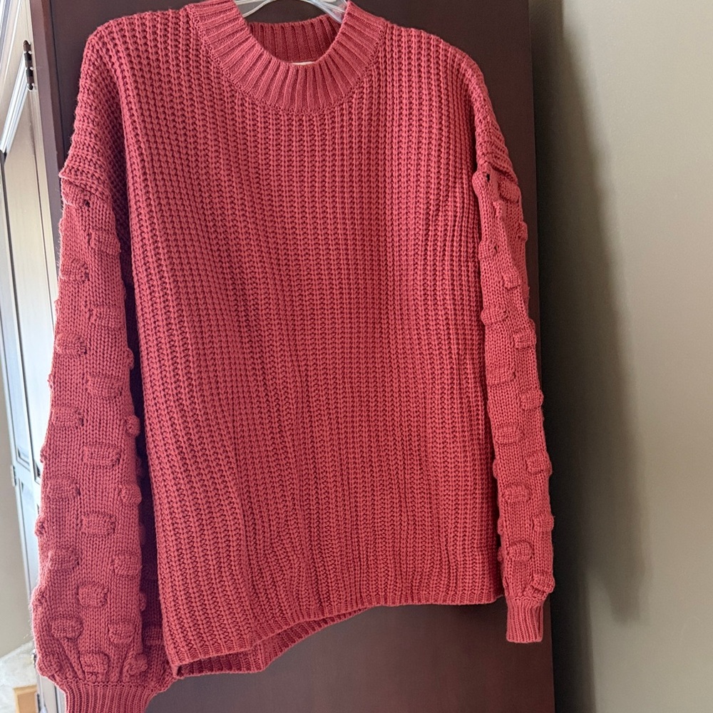 Women's Textured Knit Sweater - Wine